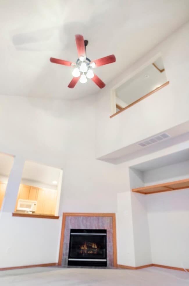 Building Photo - Inviting 3-Bedroom Home with Open Den in R...