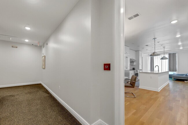 Foto del edificio - 9 Somerset Ln
