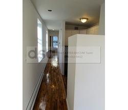 Building Photo - 641 E 9th St