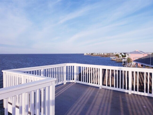 Foto del edificio - 3716 Sabrina