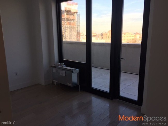 Foto del edificio - 2734 21st St