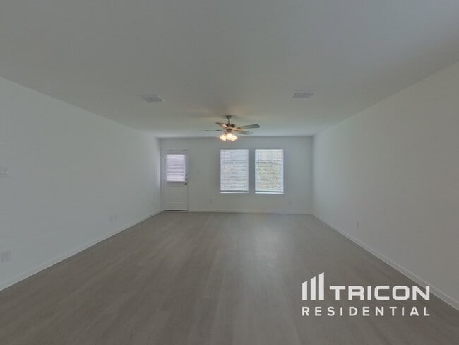 Building Photo - 10716 Cowhide Ln