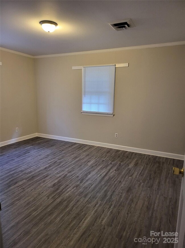 Building Photo - 441 Montgomery Ave