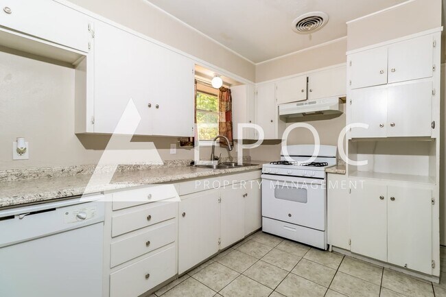 Foto del edificio - 1407 Duvall Dr