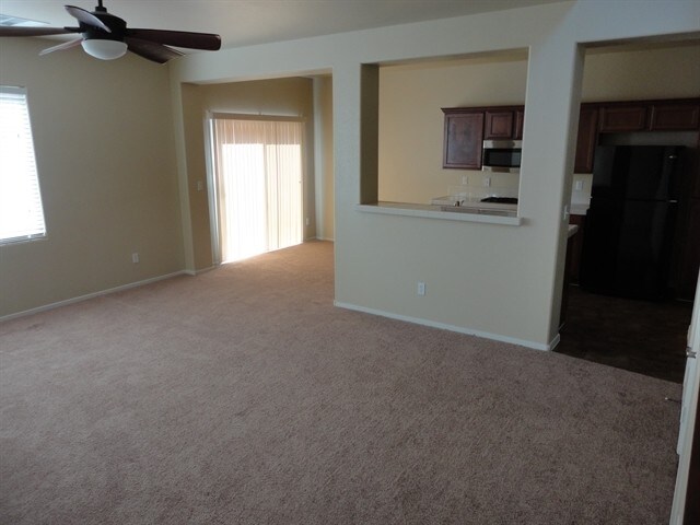 Foto del edificio - 6215 Van Eps Ct