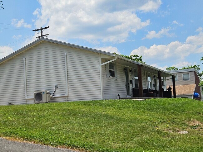 Building Photo - 1026 N Atherton St