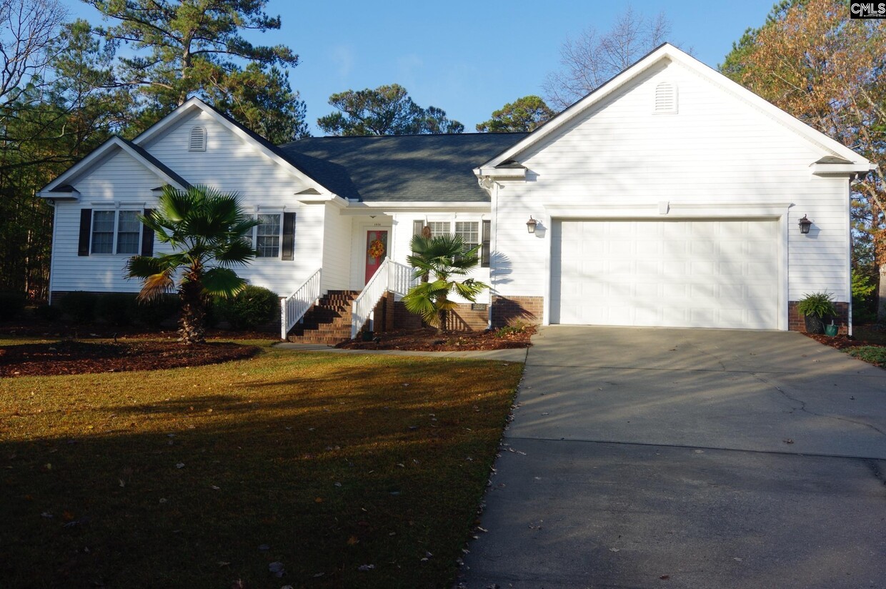 Foto principal - 1331 Camping Rd