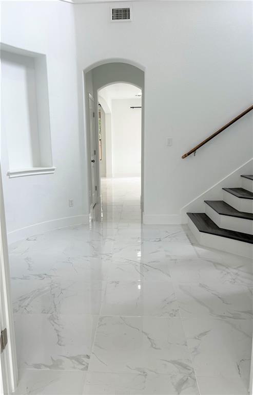 Foto del edificio - 2725 Mirasol Loop