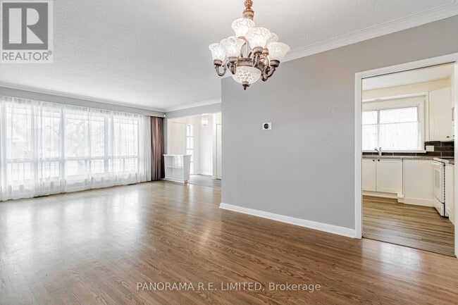 Building Photo - 51 Laurelwood Crescent