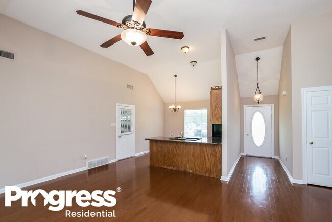 Building Photo - 9845 Morgan Manor Dr