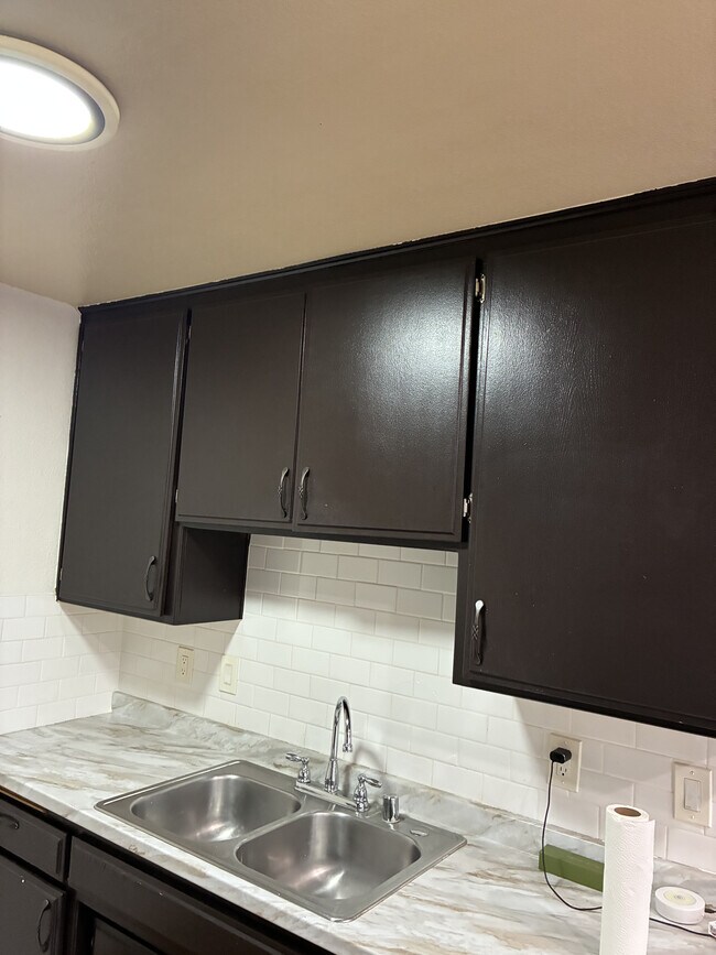 Foto del edificio - 457 W Lexington Dr