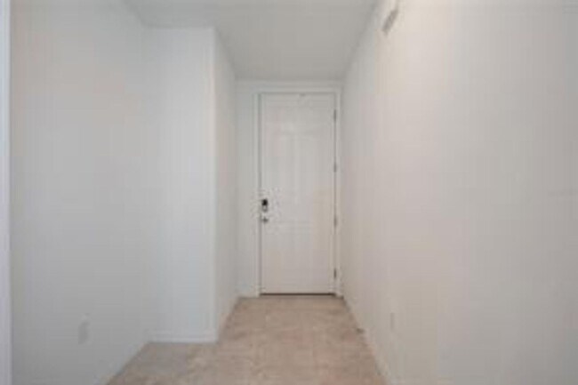 Building Photo - 3181 Viceroy Ct
