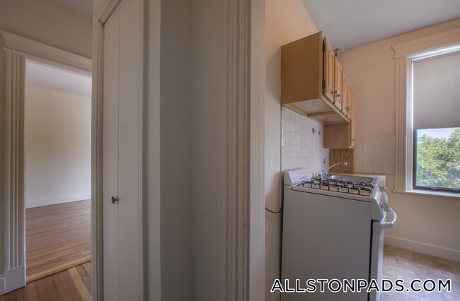 Foto del edificio - 1144 Commonwealth Ave