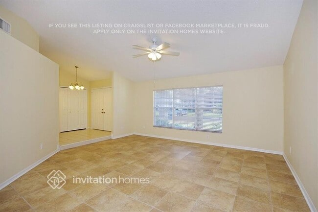 Foto del edificio - 20407 Melville St