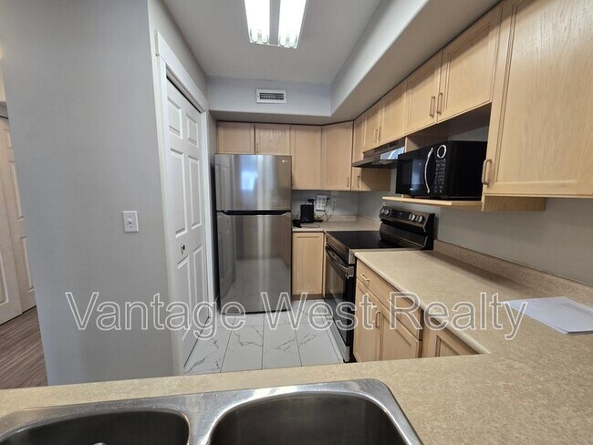 Photo du bâtiment - 3115-3115 De Montreuil Ct