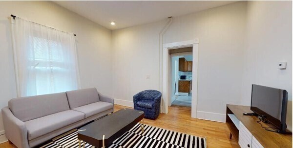 Foto del edificio - 28 Sumner St