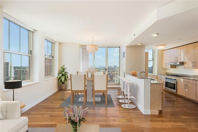 Foto del edificio - 1 W Exchange St