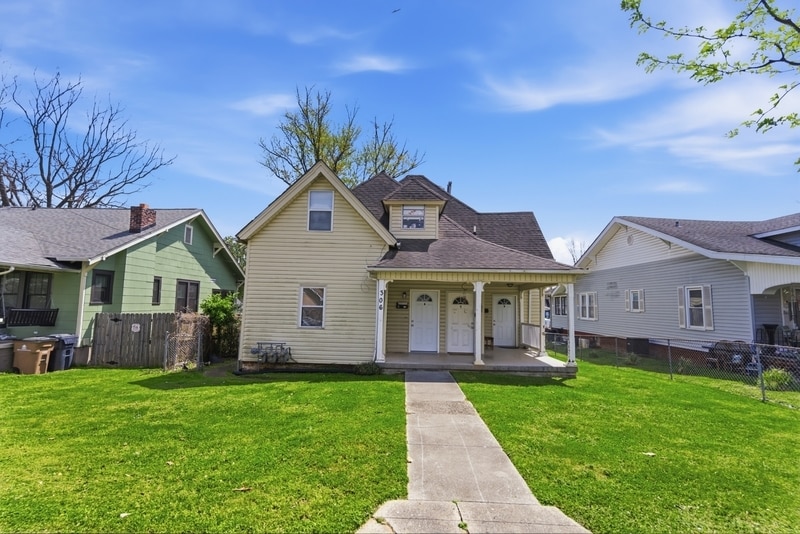 Photo - 306 East Burwell Avenue - A