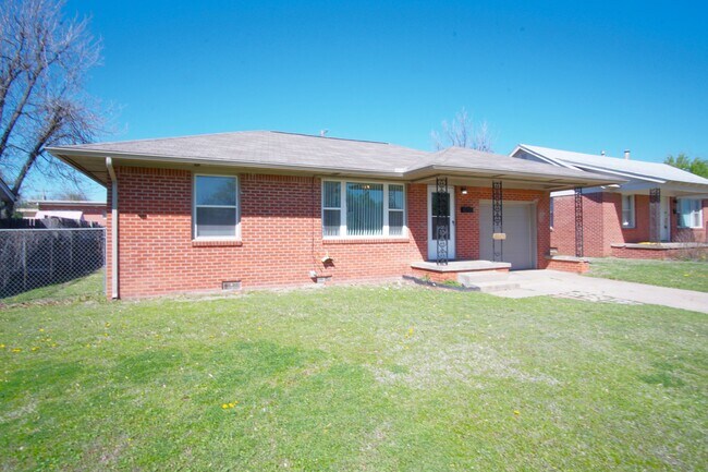 Building Photo - 9309 Mahler Pl