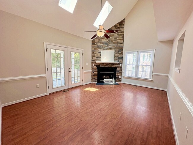 Foto del edificio - Updated Home in the Heart Of Chesterfield
