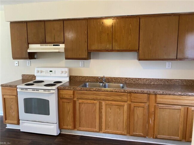 Building Photo - 1016 Modoc Ave