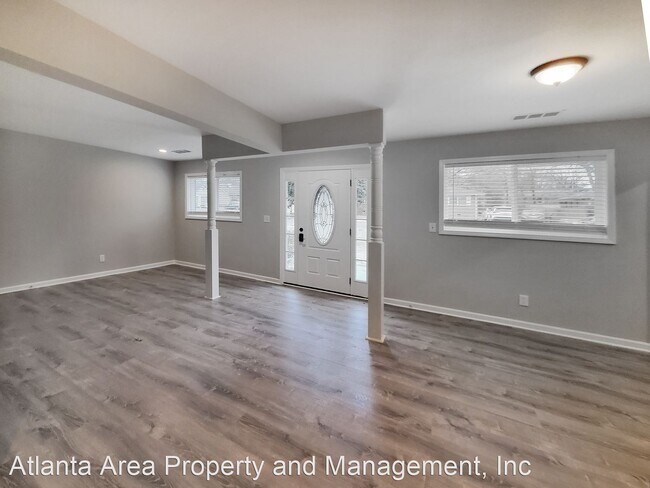 Foto del edificio - 4 br, 3 bath House - 1393 Vesta Ave