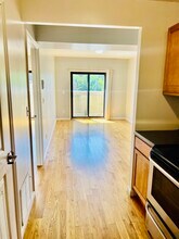 Building Photo - 143 Main St