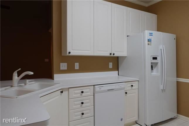 Building Photo - 5 br, 3 bath House - 3455 R Heatherwood Court