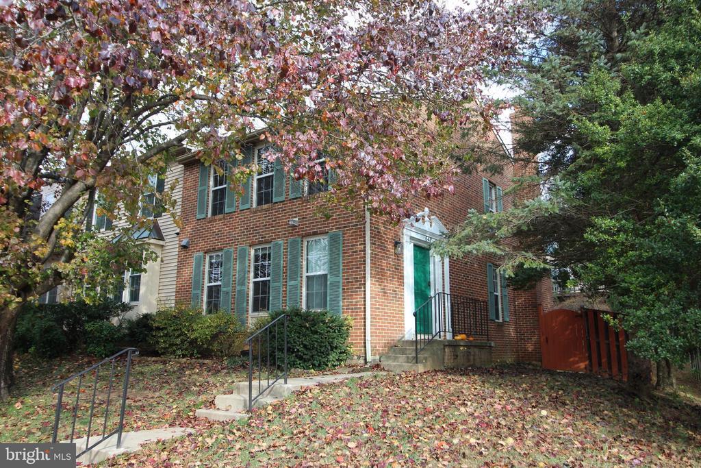 Building Photo - 648 Coral Reef Dr