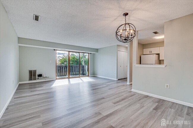 Foto del edificio - 807 Aspen Dr