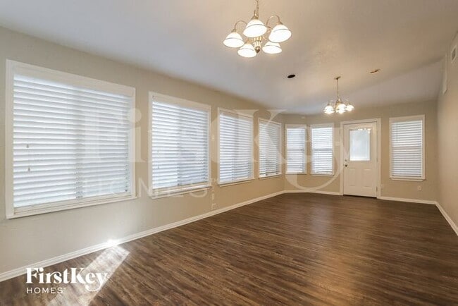 Building Photo - 10434 Lazy Meadows Dr