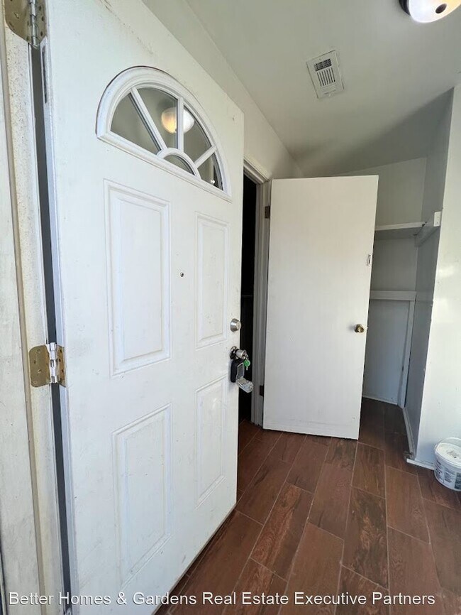 Foto del edificio - 3 br, 2 bath House - 2334 Basswood Dr