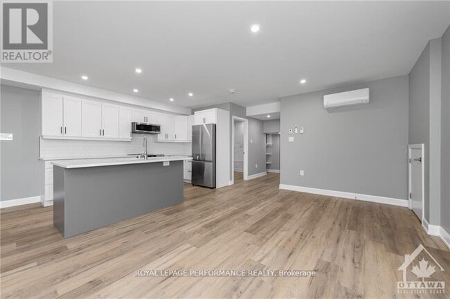 Building Photo - 1377 St. Jean St