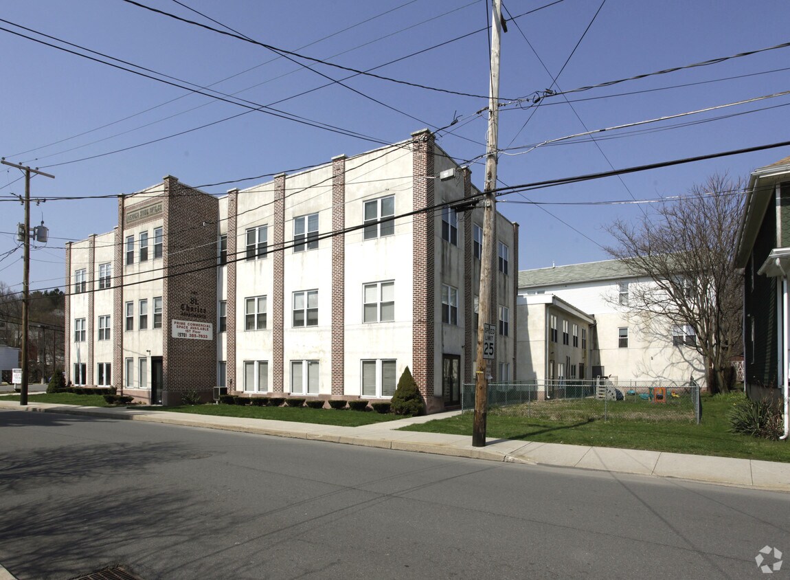 Foto del edificio - St. Charles Apartments
