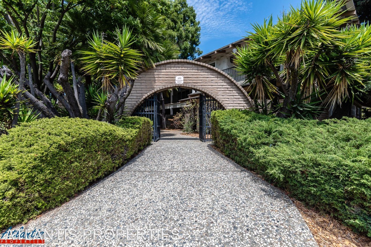 Primary Photo - 199 Acalanes Dr