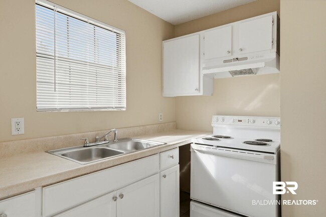 Foto del edificio - 6392 Schoel Ln
