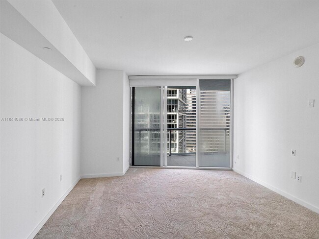 Building Photo - 475 Brickell Ave