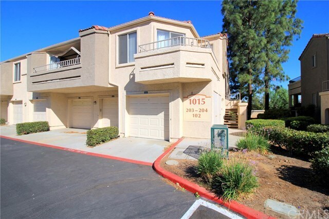 Primary Photo - 1015 Vista Del Cerro Dr