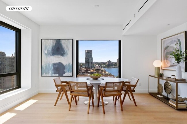 Building Photo - 214 W 72nd St