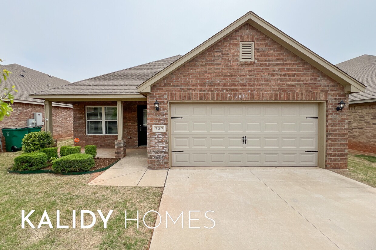 Foto principal - 737 Christian Ln