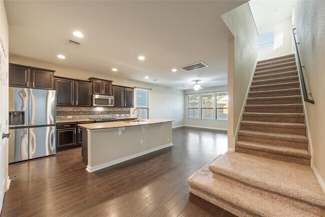 Foto del edificio - 9961 Aly May Dr