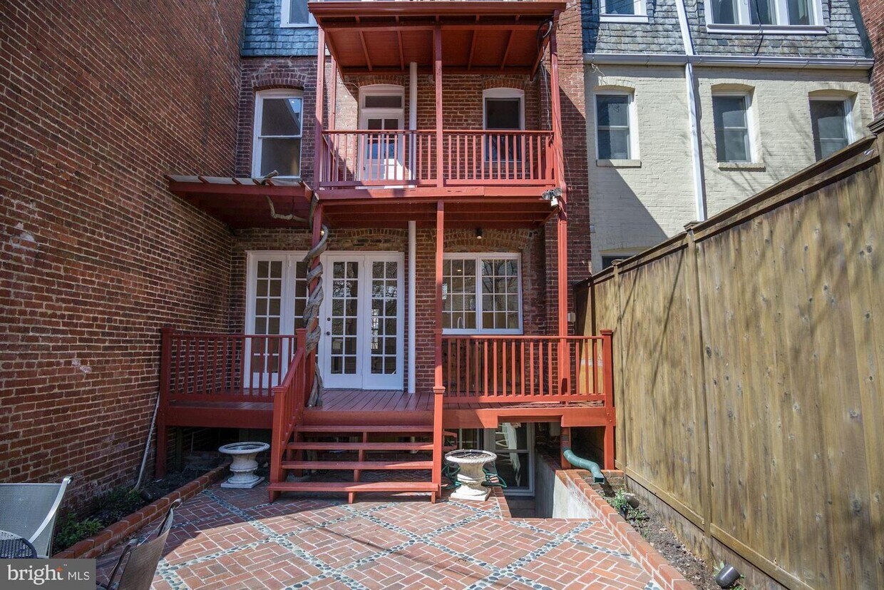 Primary Photo - 1912 Belmont Rd NW