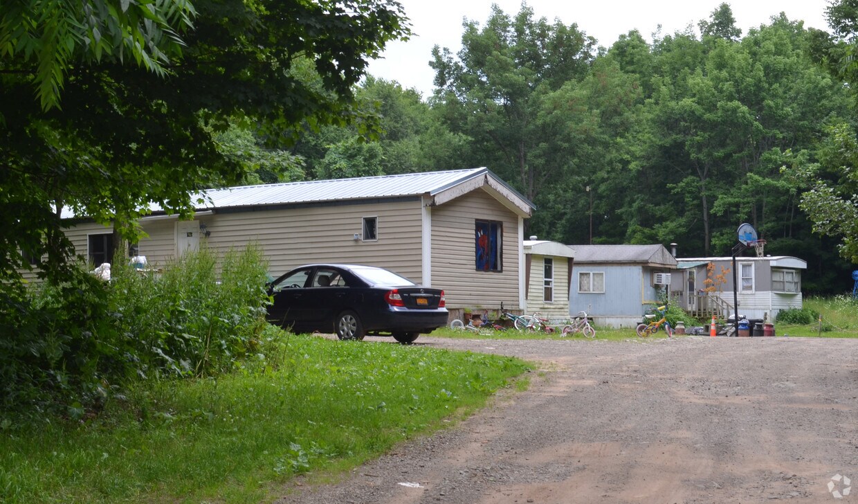 Foto principal - Pond Hill Estates