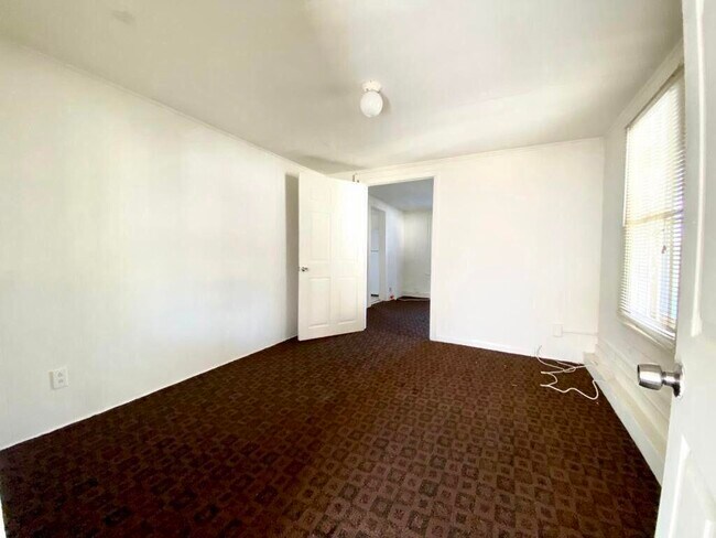 Foto del edificio - 2105 Ponce De Leon Ave