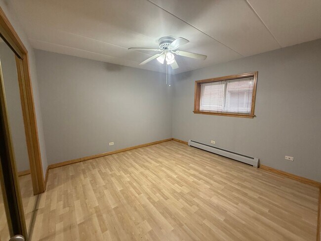 Foto del edificio - 4602 N River Rd