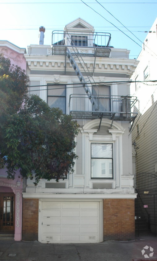 Building Photo - 1867 Page St