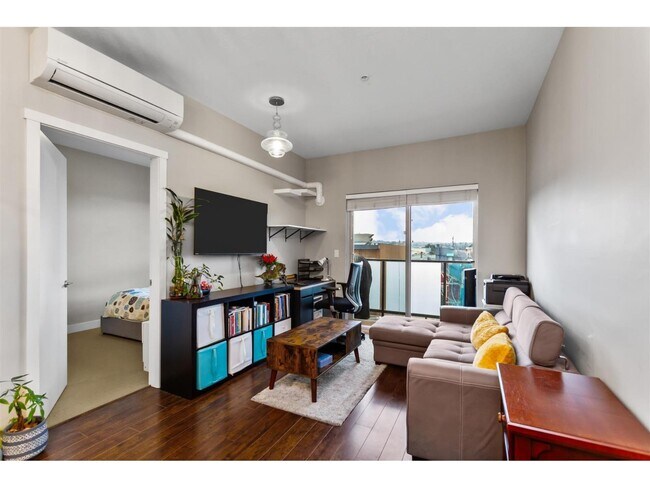 Building Photo - 20460 Douglas Cres