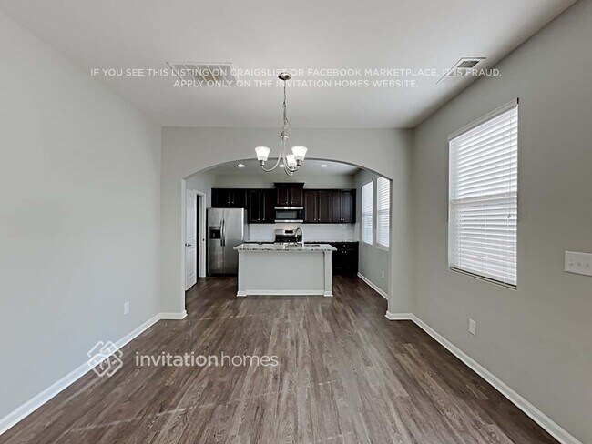 Foto del edificio - 290 Susie Creek Ln