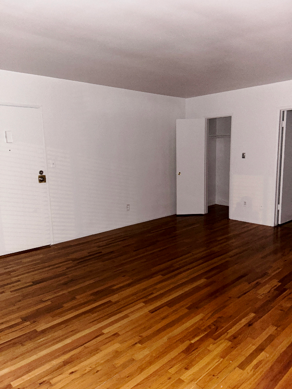 Building Photo - 4800 Beverly Blvd