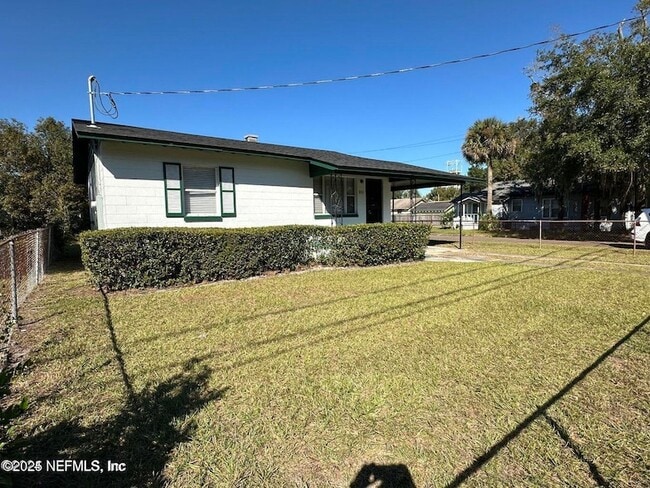 Foto del edificio - 803 Crestwood St